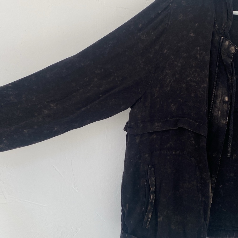 Chasor jacket size medium - Picture 2 of 4